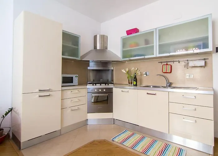 My Center Near The - Casa Mombello Apartment Sanremo