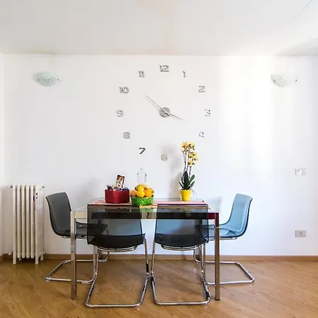 My Center Near The - Casa Mombello Σαν Ρέμο